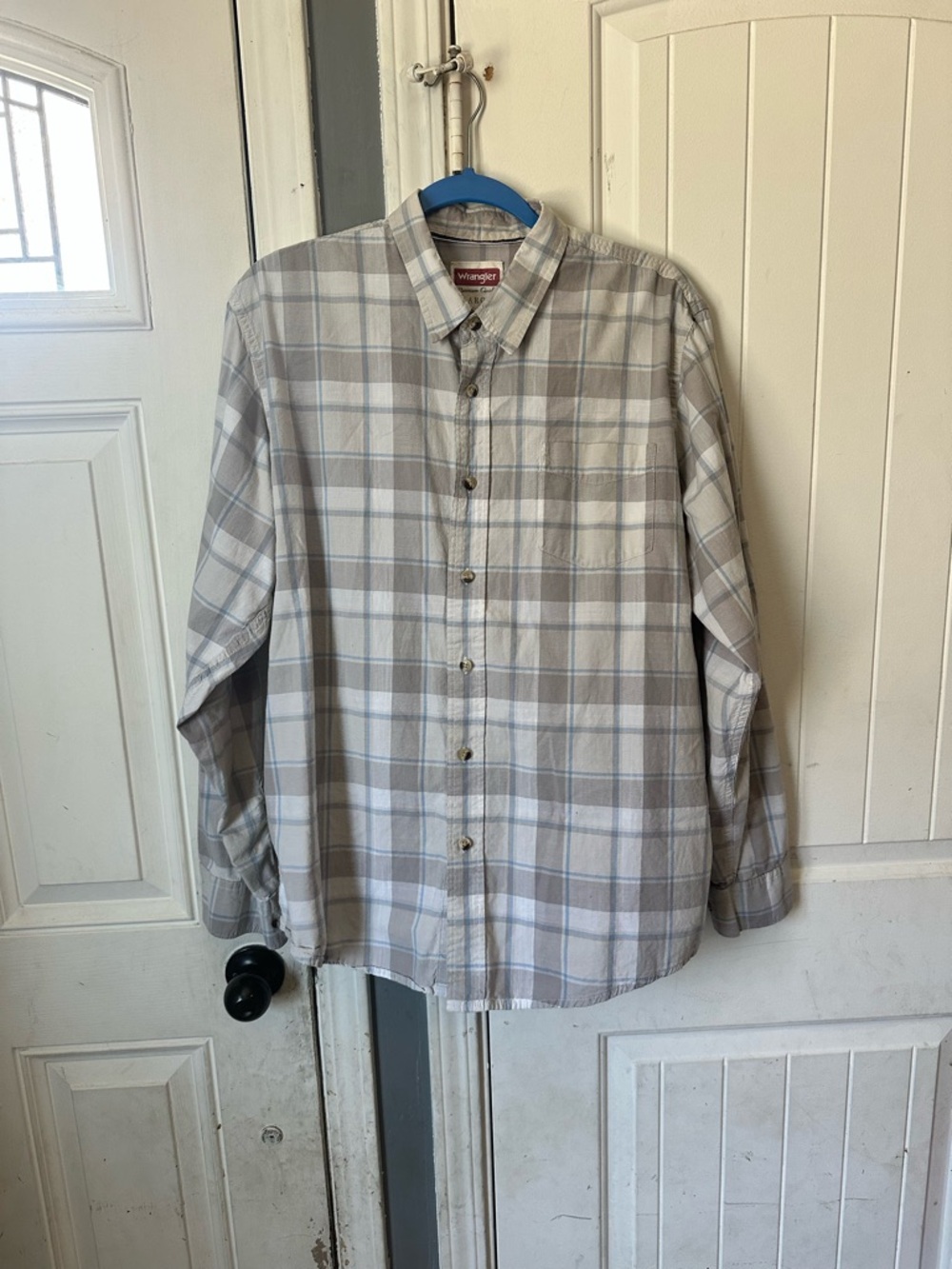Wrangler Premium Quality Tan Plaid Long Sleeve Button Down Shirt Large